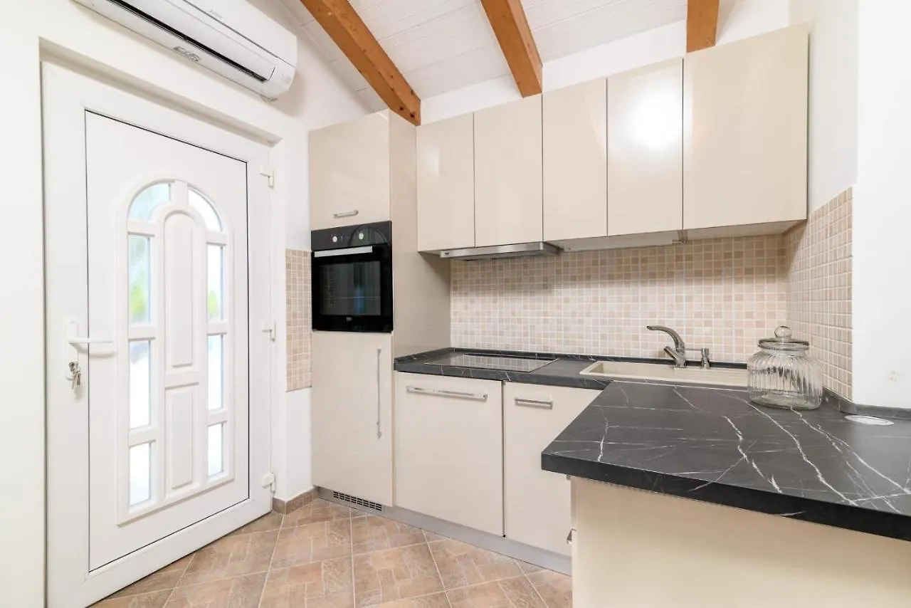 Apartment In Medulin With Terrace, Air Conditioning, W-Lan, Washing Machine 5158-1